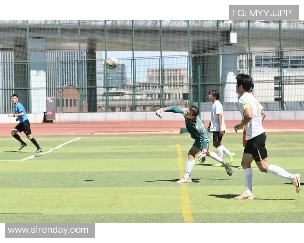 上海足球队在城市联赛中的实力分析与表现评估