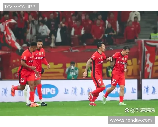 足球明星奥斯卡在赛场上的实力分析与表现评估