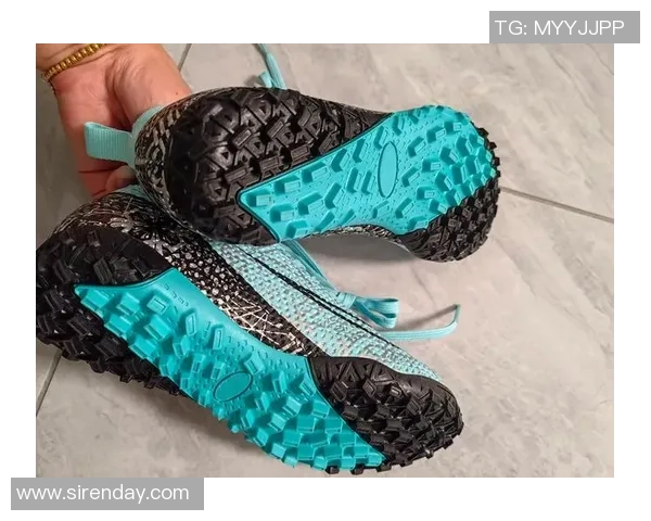 足球明星球鞋不换的背后故事与他们的职业生涯密切相关